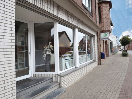 Ladenlokal im Zentrum von Alsdorf mit großzügiger Schaufensterfront